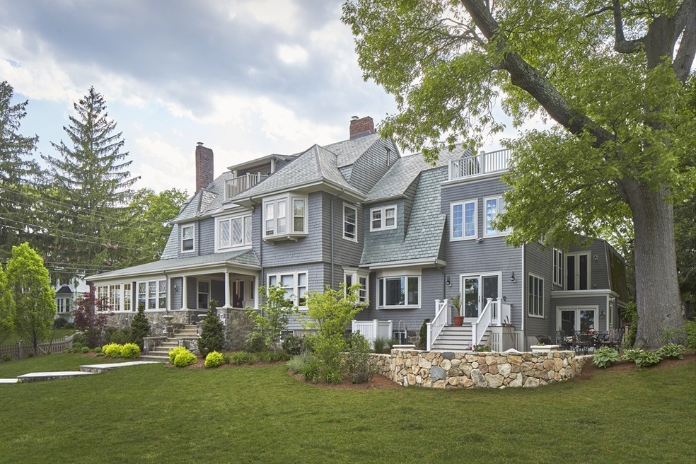 83 Gray St, Arlington, MA 02476 - photo 1