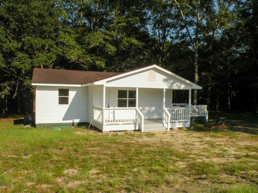 214 Elbert Stringer Ln, Lucedale, MS 39452 - photo 1