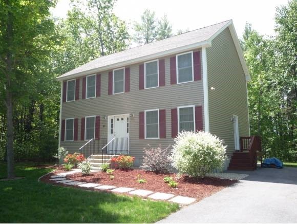 27 Regency Ct, Rochester, NH 03867 - photo 1
