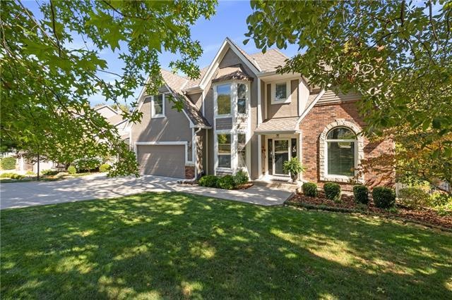 7643 Widmer Rd, Shawnee, KS 66216 - photo 1