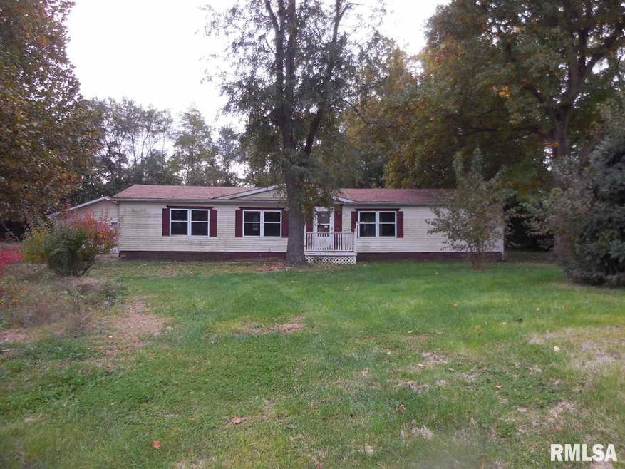 400 E Myrtle St, Virginia, IL 62691 - photo 1