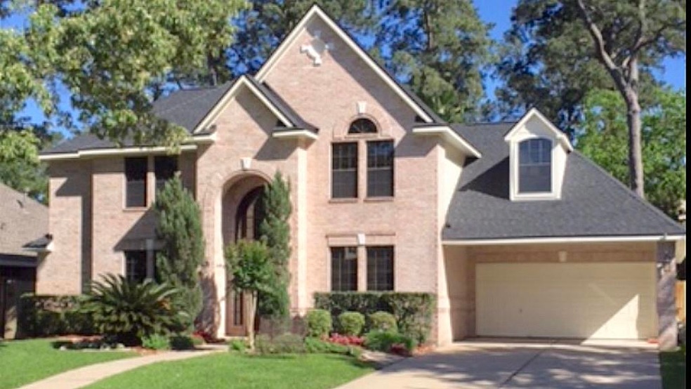 Beautiful Stoneleigh Custom Home!