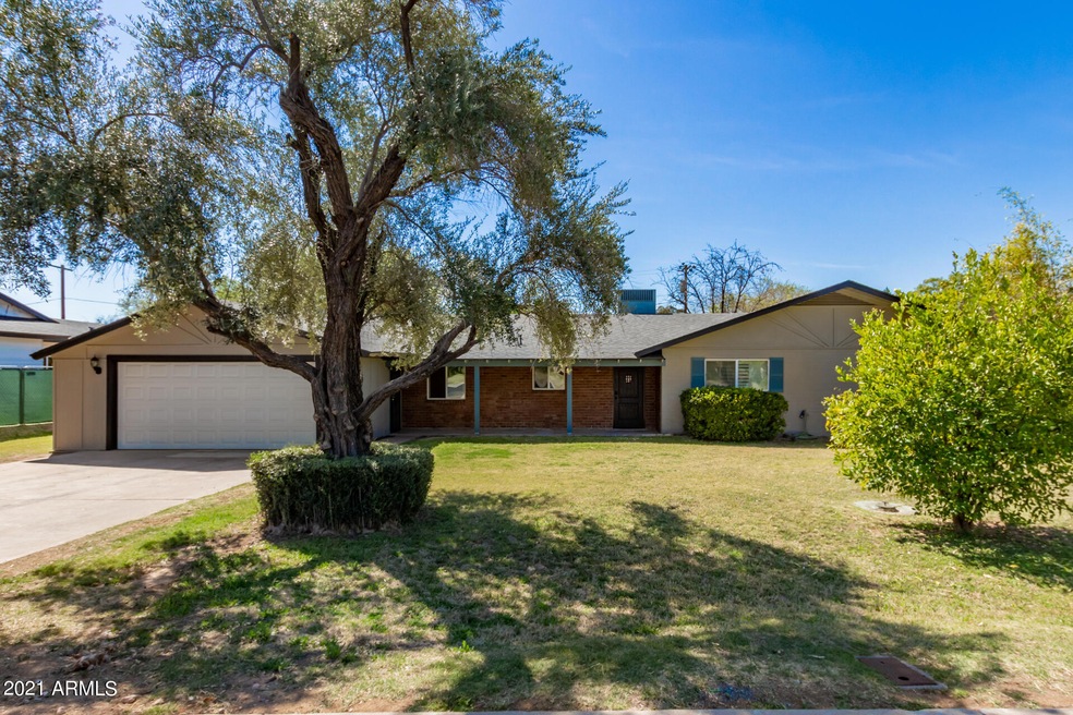 727 W Why Worry Ln, Phoenix, AZ 85021 - photo 1