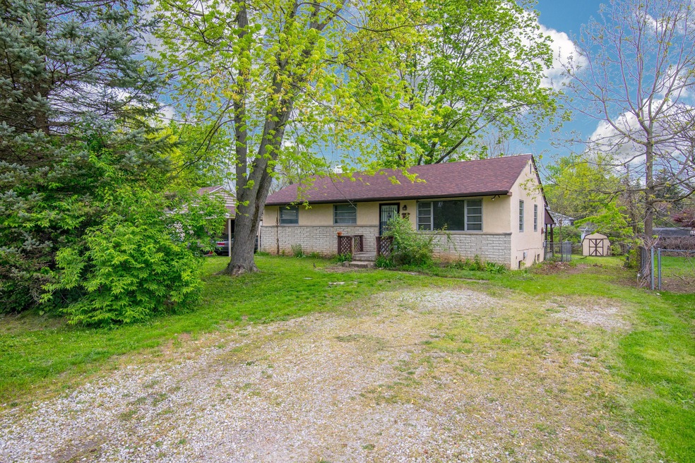 3808 E Fulton