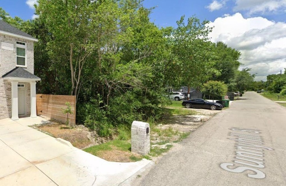 0 Sunnyhill unit 36809306, Houston, TX 77088 - photo 1
