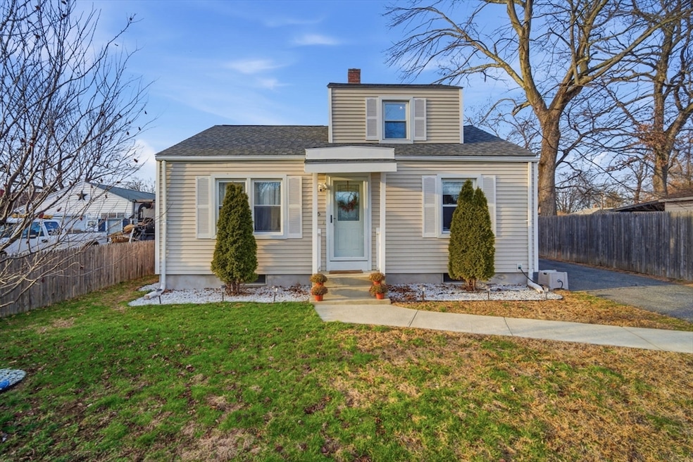26 Cuff Ave, Springfield, MA 01104 - photo 1