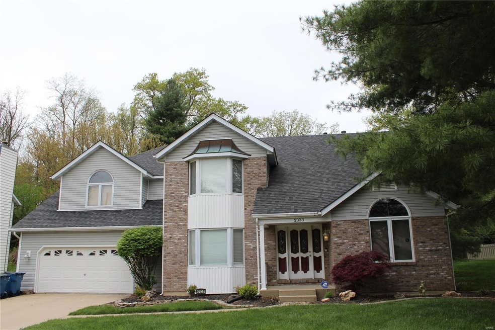 2033 Greenbrier Dr, Collinsville, IL 62234 - photo 1