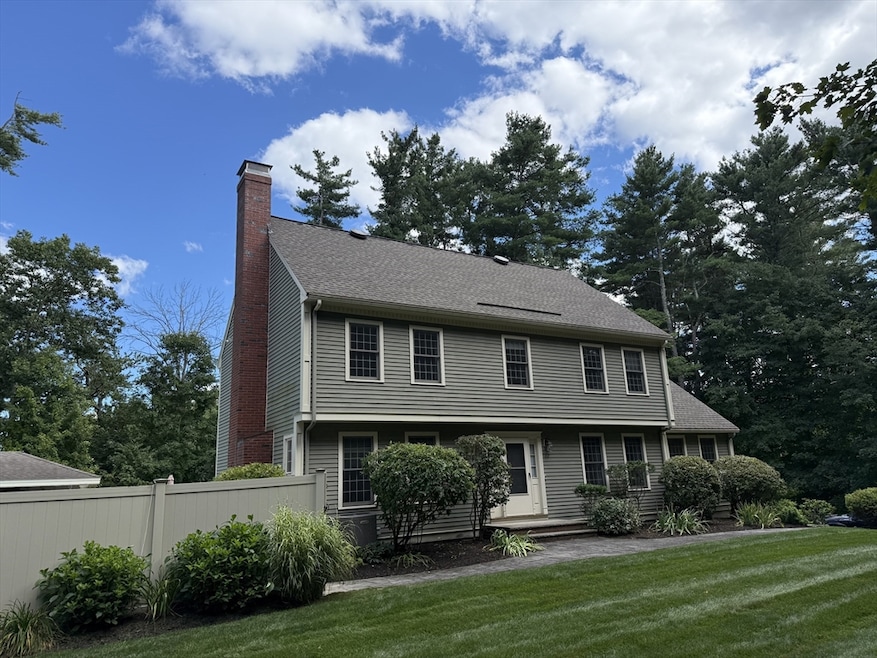 117 Perkins Row, Topsfield, MA 01983 - photo 1