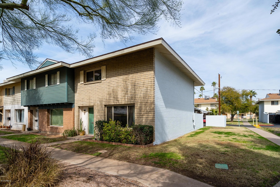 02_Front-03
