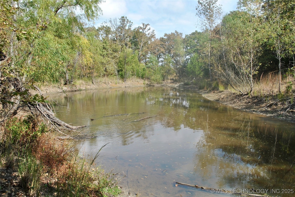 3506 Sawmill Rd, Caddo, OK 74729 - photo 1