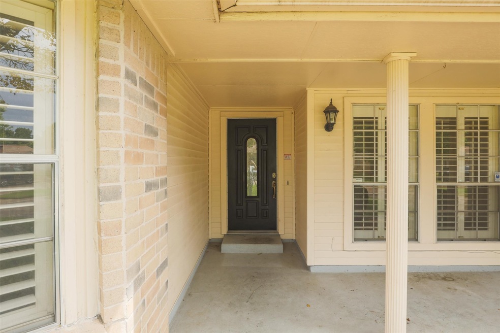 15646 Meadow Village Dr, Houston, TX 77095 - photo 1