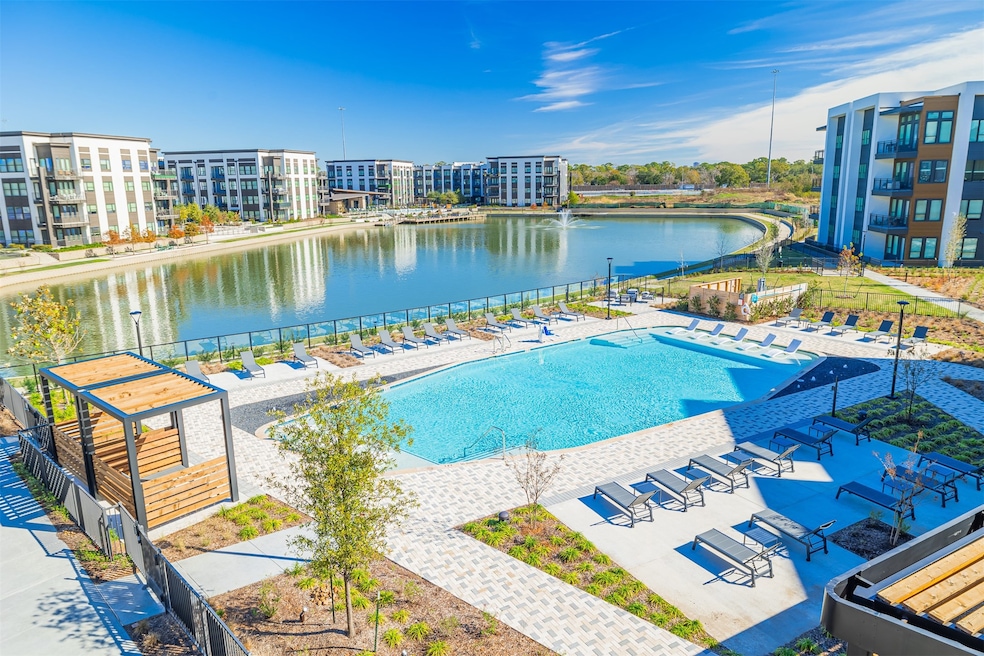 For Rent $2,927/month