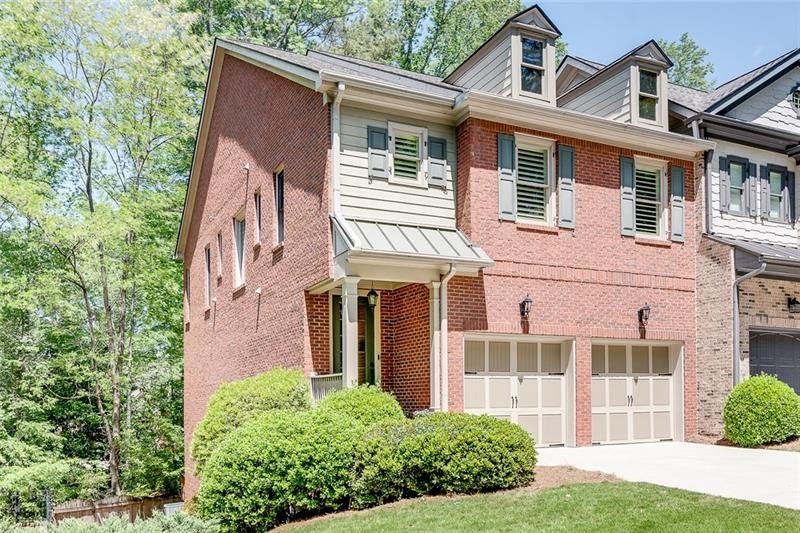 Fabulous all brick end unit