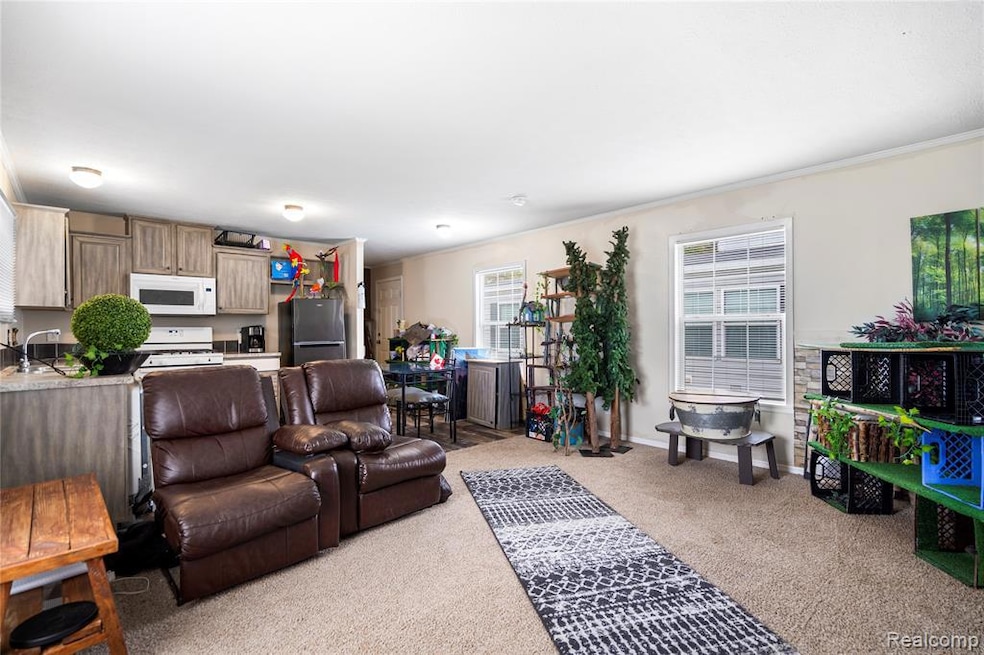 75 Woodridge Ct, White Lake, MI 48386 - photo 1