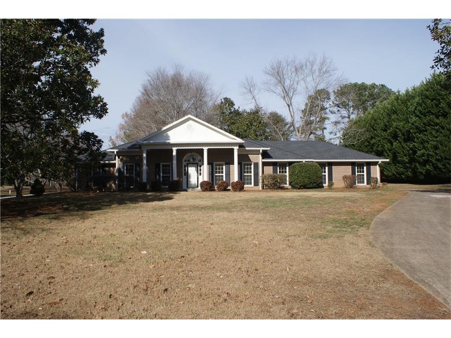 460 Saddle Horn Cir, Roswell, GA 30076 - photo 1