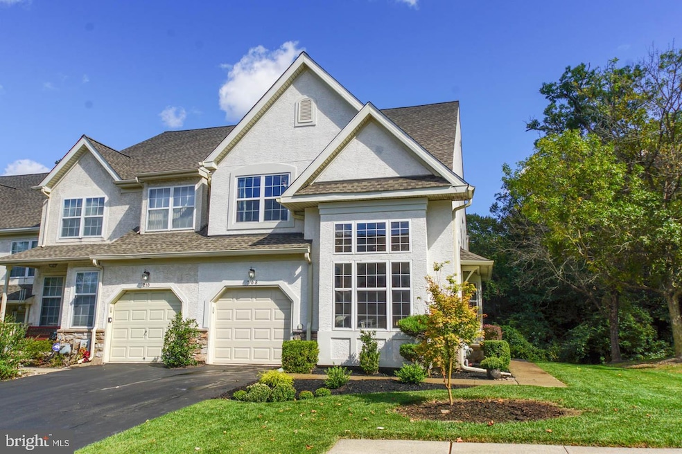 208 Brookdale Ct, Dresher, PA 19025 - photo 1