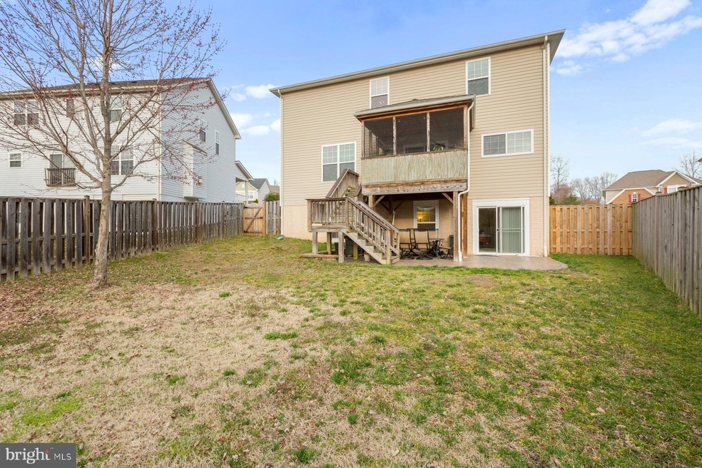 18578 Quantico Gateway Dr, Triangle, VA 22172 - photo 1