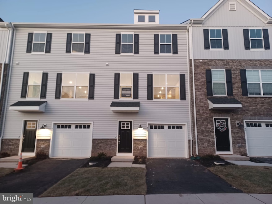 805 Pecan Rd, Spring City, PA 19475 - photo 1