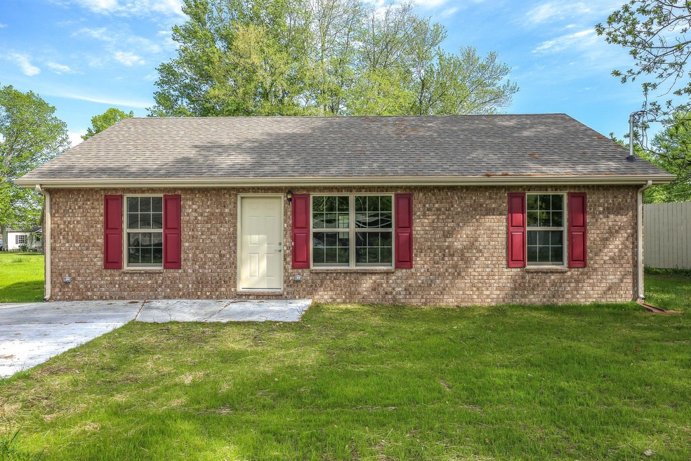 709 Lynchburg Rd, Manchester, TN 37355 - photo 1