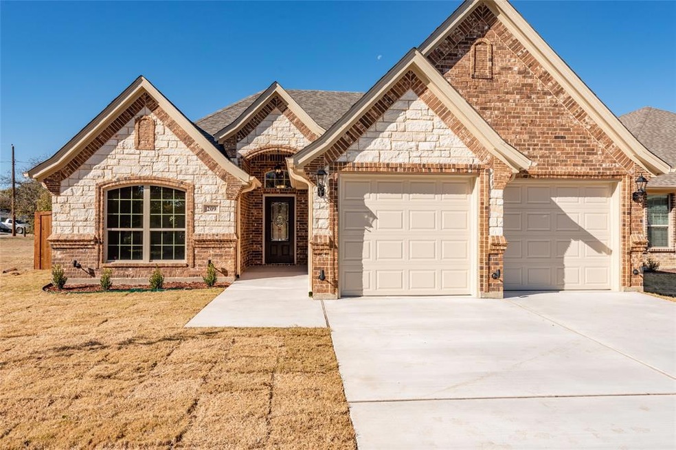 201 N Judd St, White Settlement, TX 76108 - photo 1