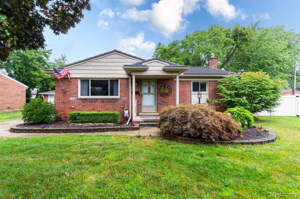 Sold $325,000 • Co-Listing Agent