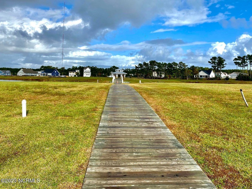 435 Summerhouse Dr, Holly Ridge, NC 28445 - photo 1