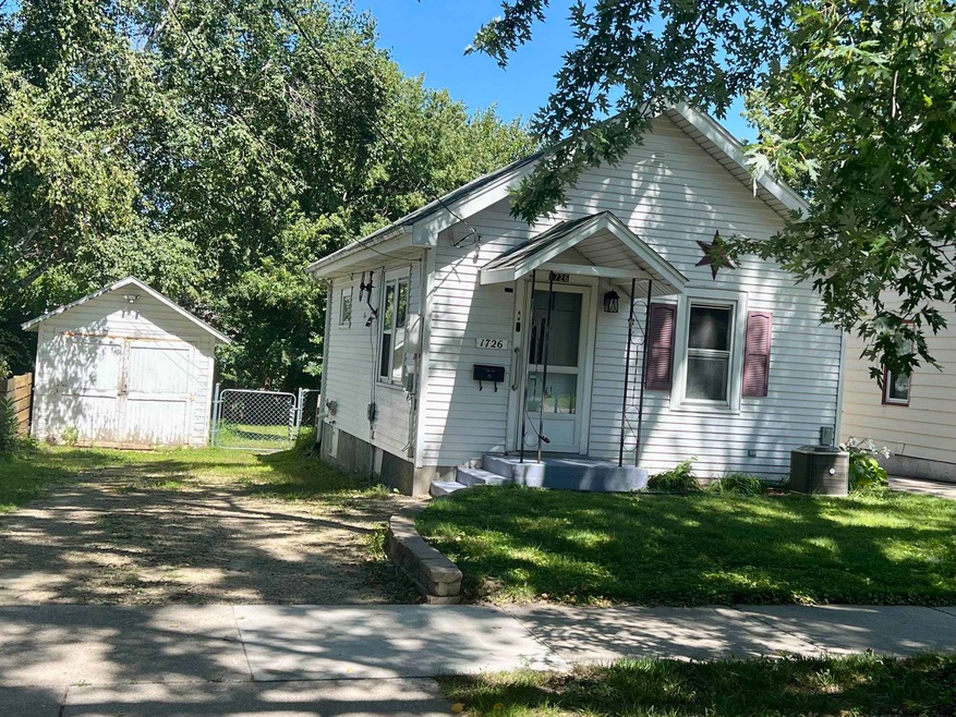 1726 Sheridan St, Madison, WI 53704 - photo 1