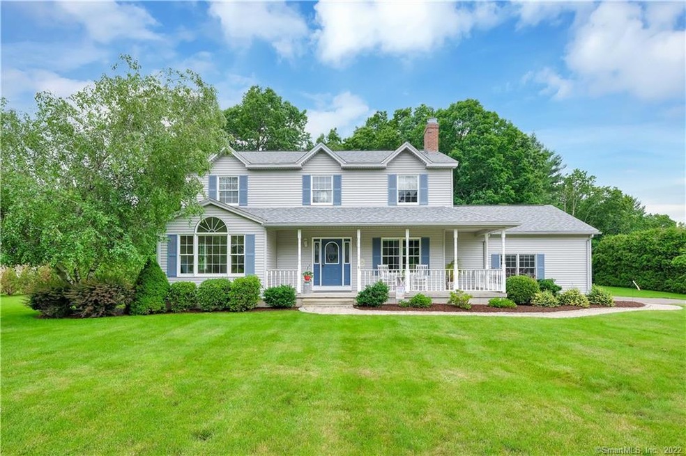 8 Strawberry Ln, Enfield, CT 06082 - photo 1