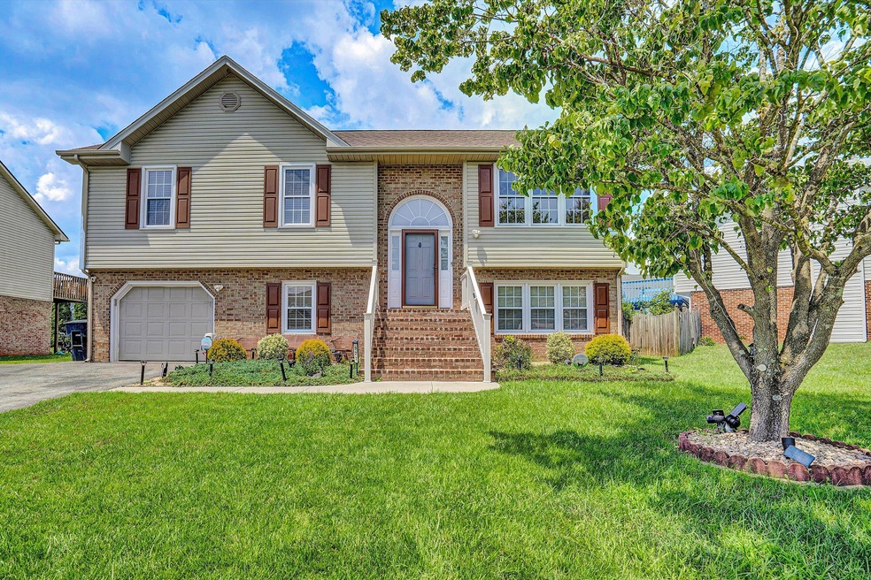 Sold $354,950 • Co-Listing Agent