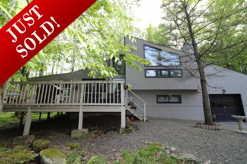 132 Underwood Ln, Hamlin, PA 18427 - photo 1