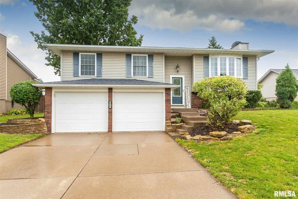 2502 W 60th Place, Davenport, IA 52806 - photo 1