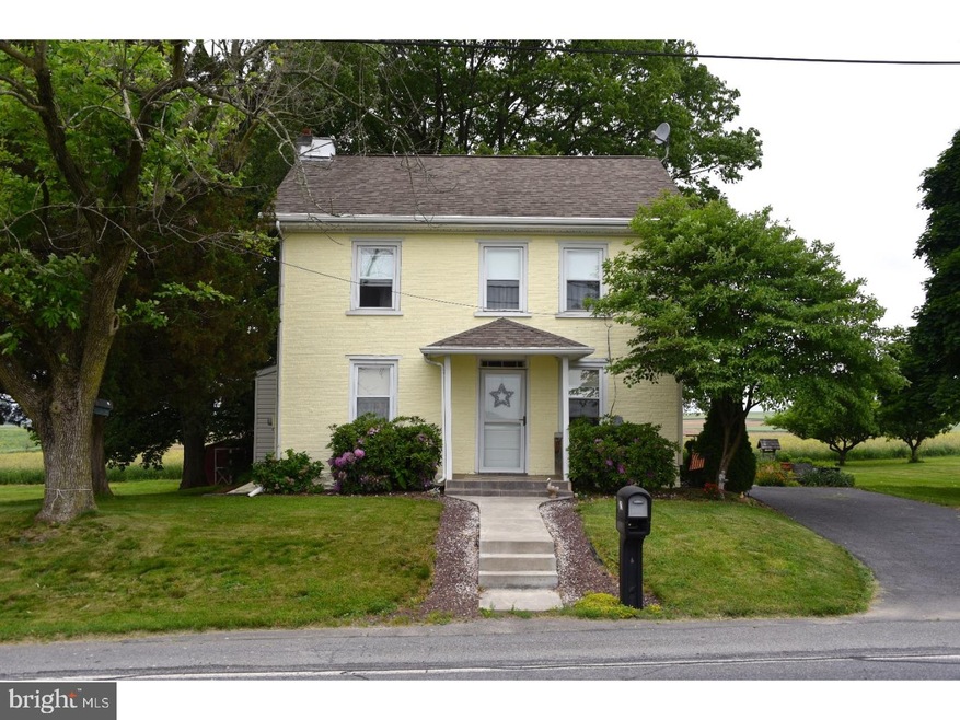 329 Zweizig Rd, Shoemakersville, PA 19555 - photo 1