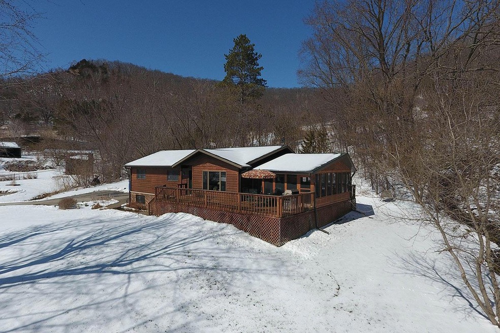 12802 Watercrest Dr, Houston, MN 55943 - photo 1