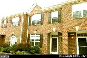 6098 Madison Pointe Ct, Falls Church, VA 22041 - photo 1