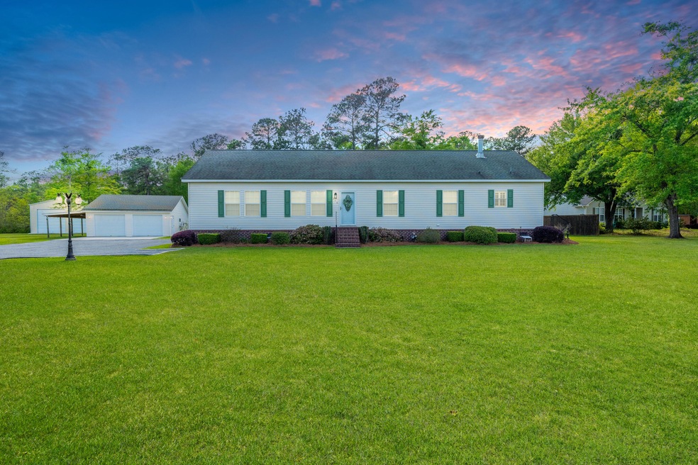 210 Shoreline Ln, Moncks Corner, SC 29461 - photo 1