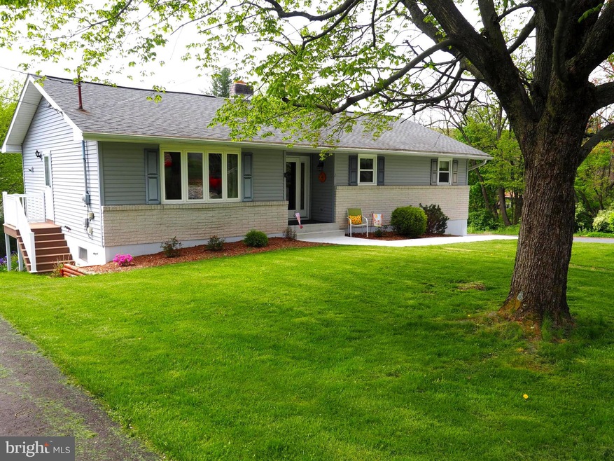 2 Welsh Rd, Tamaqua, PA 18252 - photo 1