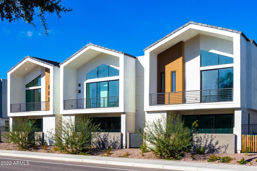 225 N Pleasant exterior-11
