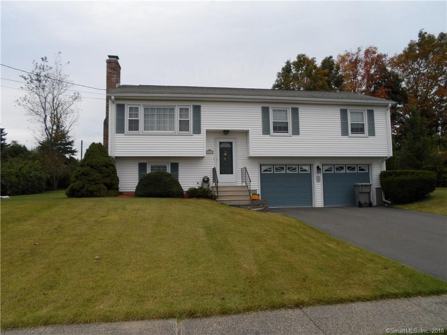 122 Peppermint Ln, Bristol, CT 06010 - photo 1