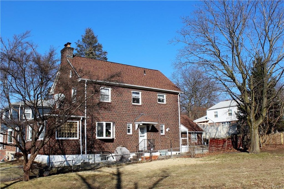 12 Bretton Rd, Yonkers, NY 10710 - photo 1