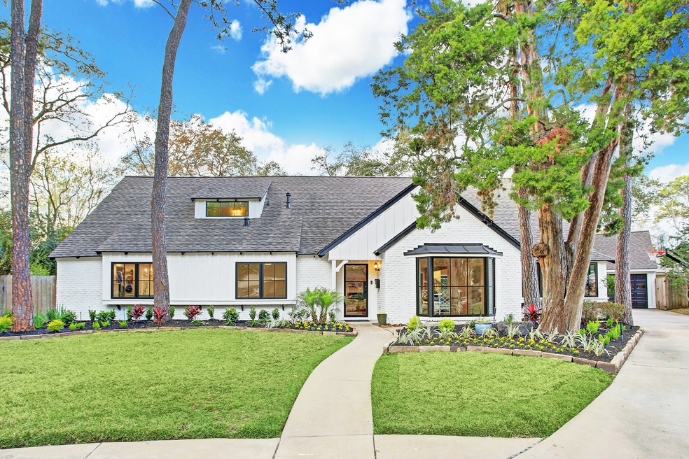 12430 Kimberley Ln, Houston, TX 77024 - photo 1