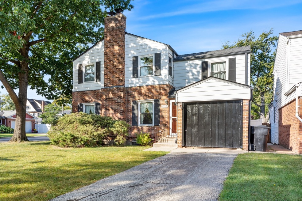 Sold $370,000 • Co-Listing Agent