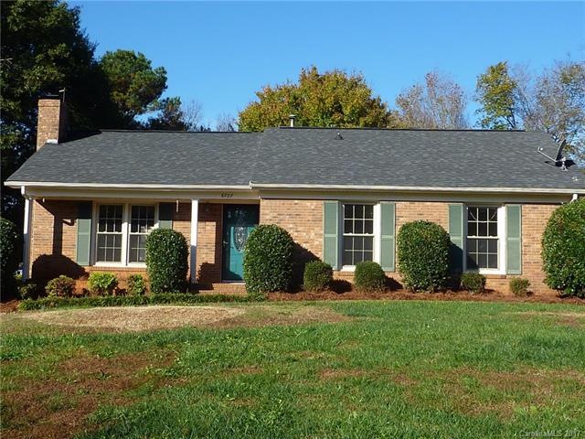 Great curb appeal- desirable open floorplan. Fresh