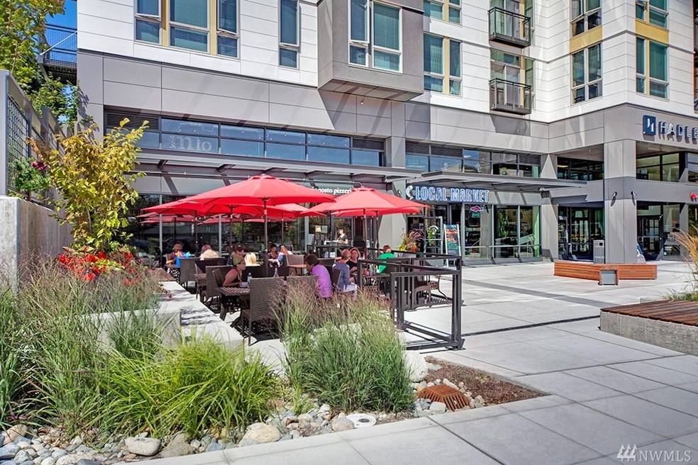 2723 74th Ave SE, Mercer Island, WA 98040 - photo 1