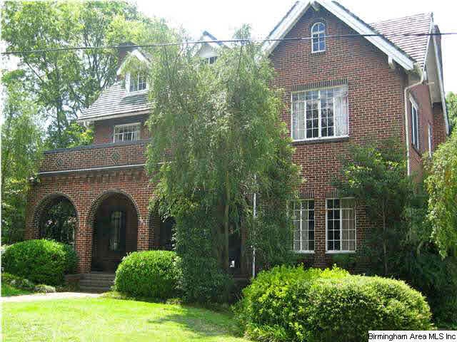 Beautiful Brick tudor on the Best street in Forest