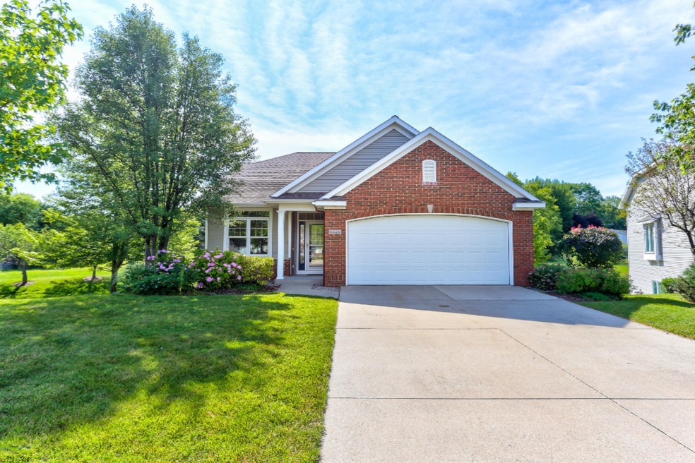6030 Woodcrest Ct Holland-1