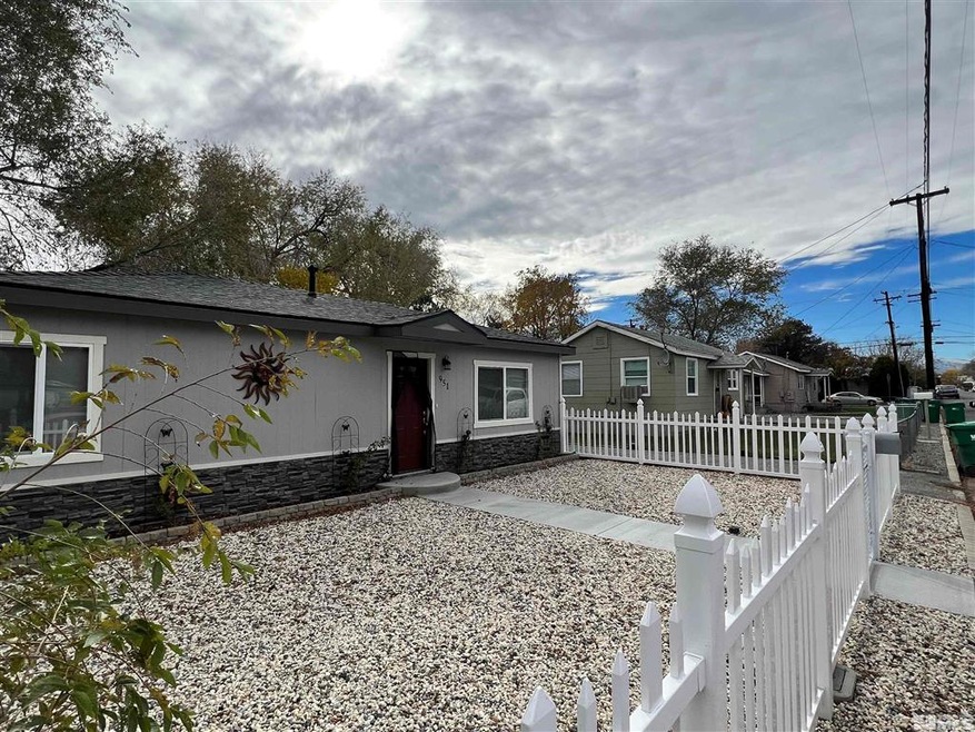 951 H St, Sparks, NV 89431 - photo 1