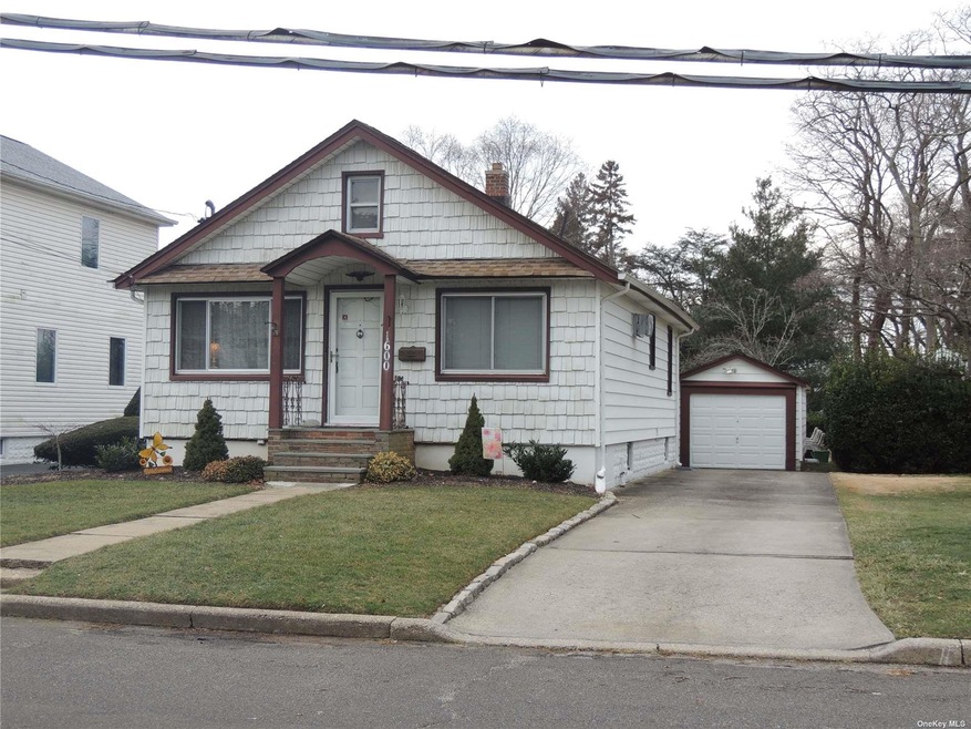 1600 Cornelius Ave, Wantagh, NY 11793 - photo 1