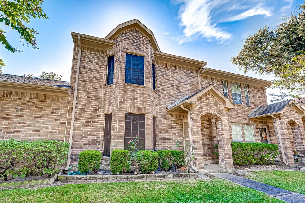 Sold • Co-Listing Agent