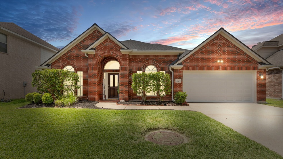 Welcome to 9719 Elizabeths Glen! This oversized ON