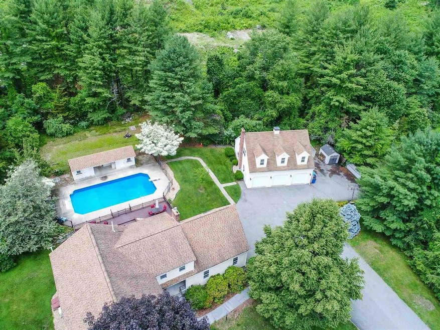 513 Mammoth Rd, Pelham, NH 03076 - photo 1